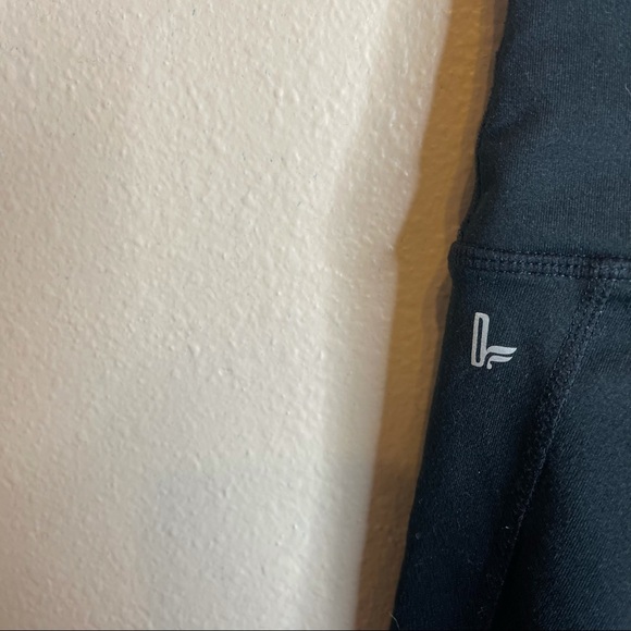 Fabletics x Demi Lovato Black Zipper Ankle Legging - Picture 4 of 7